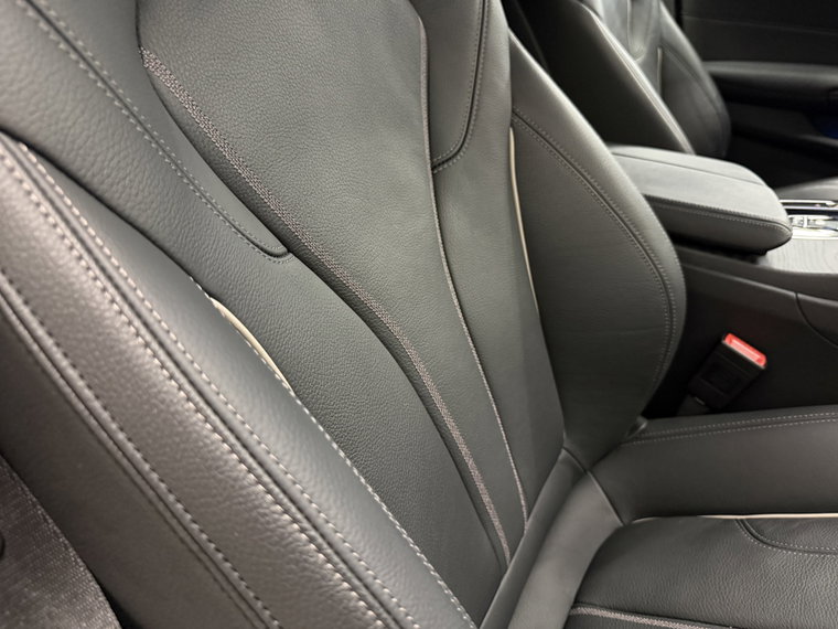 Vehicle Image 45