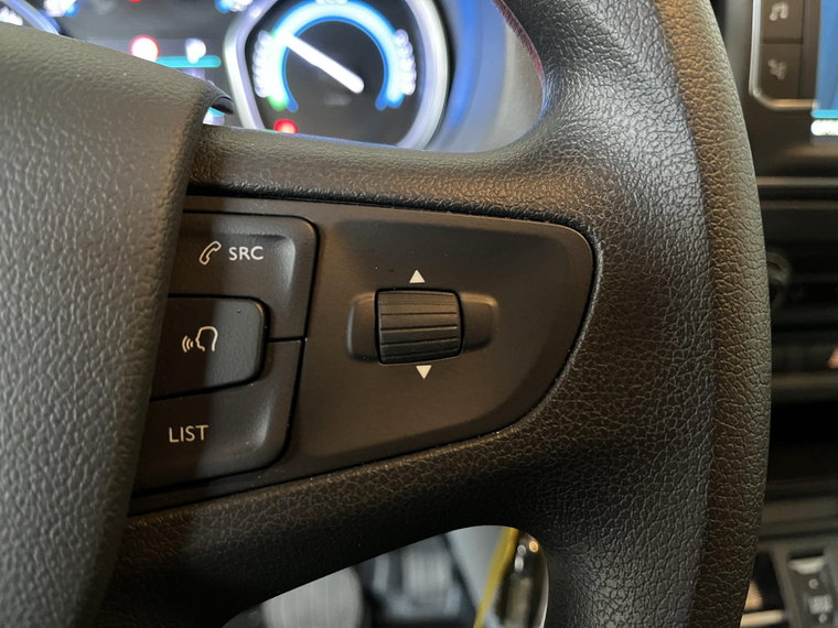 Vehicle Image 28