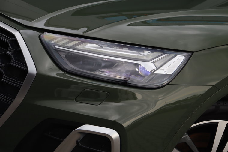 Vehicle Image 8