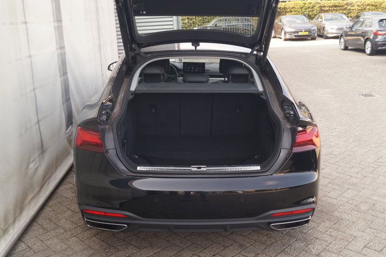 Vehicle Image 33