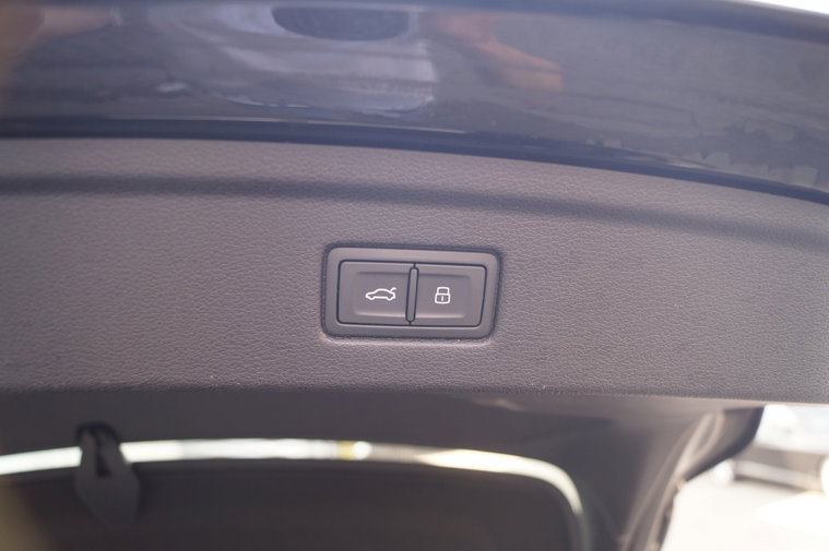 Vehicle Image 34