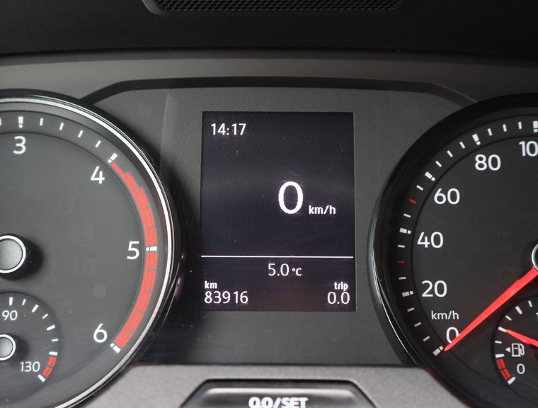 Vehicle Image 25