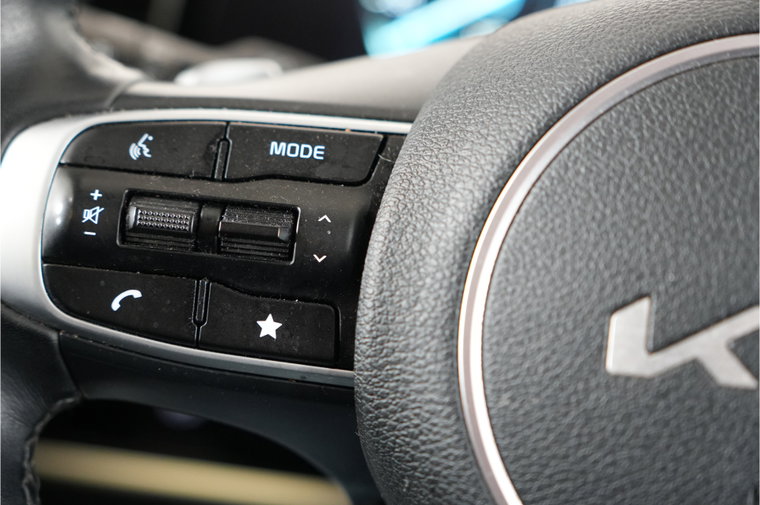 Vehicle Image 33