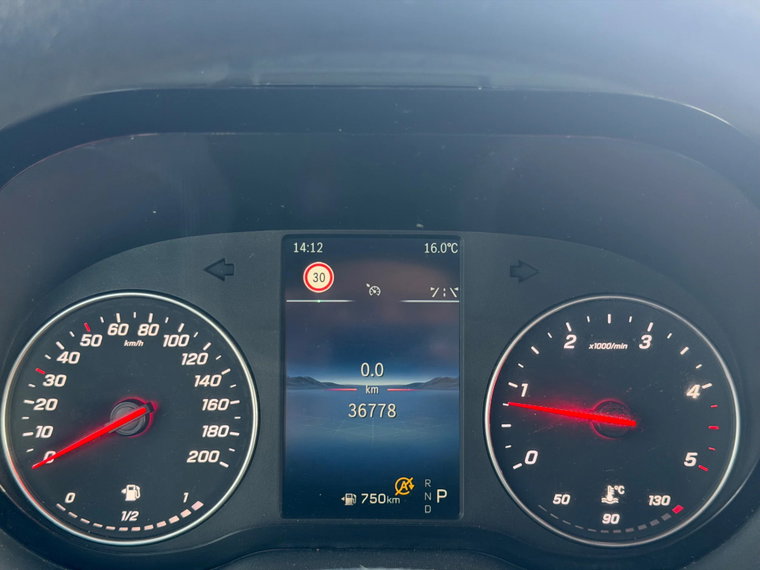Vehicle Image 16