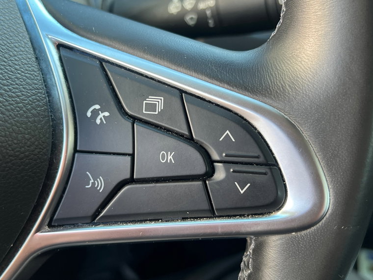 Vehicle Image 24