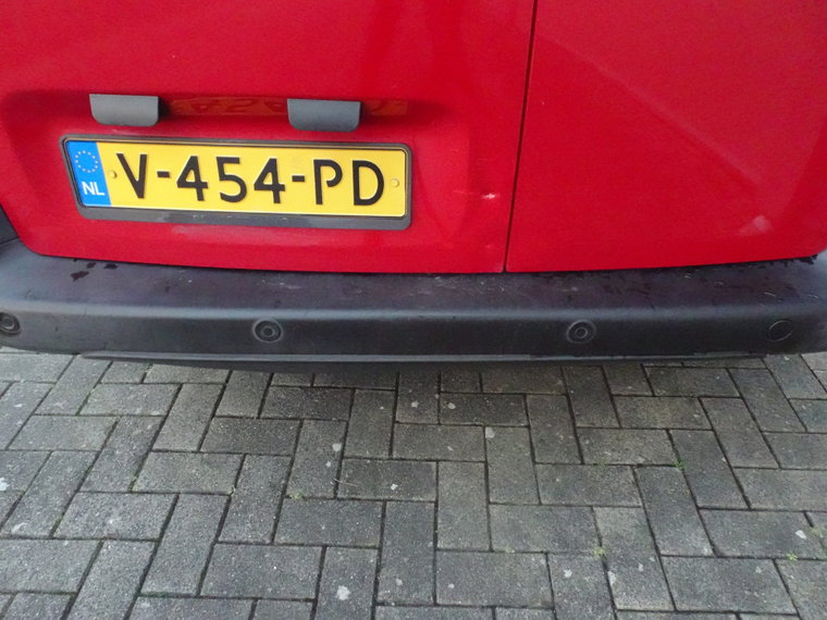 Vehicle Image 13