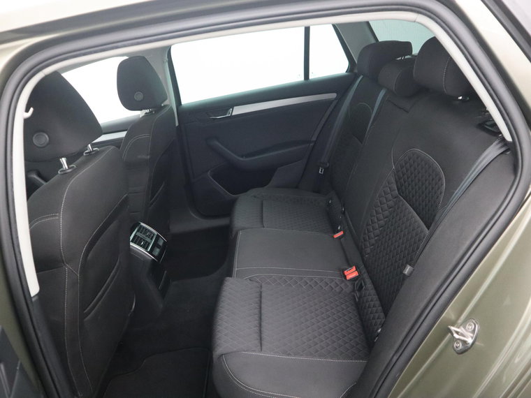 Vehicle Image 40