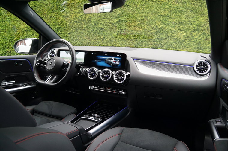 Vehicle Image 36