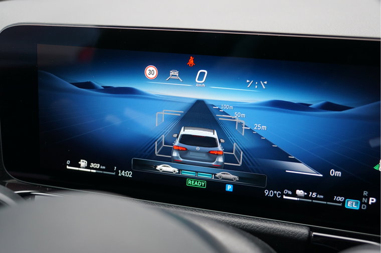 Vehicle Image 8