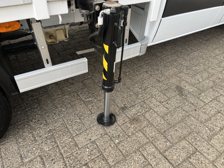 Vehicle Image 28