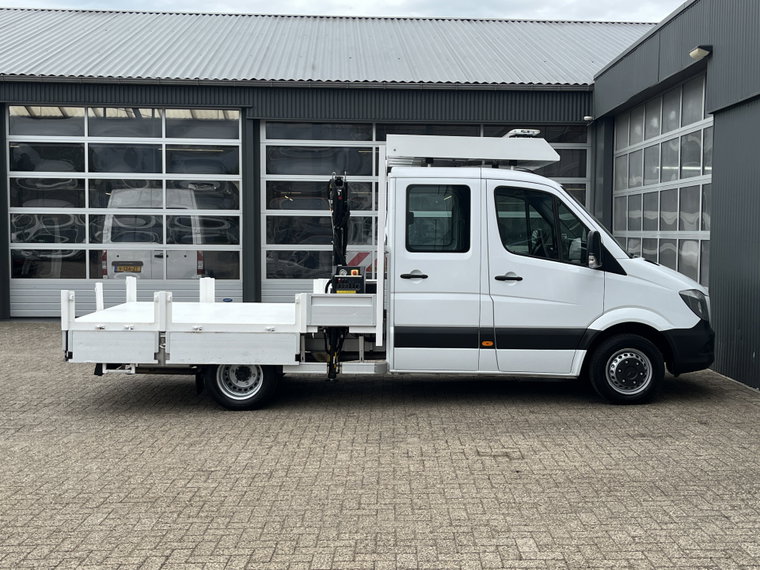 Vehicle Image 43