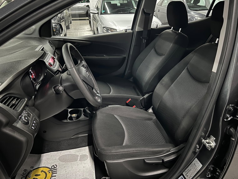 Vehicle Image 20