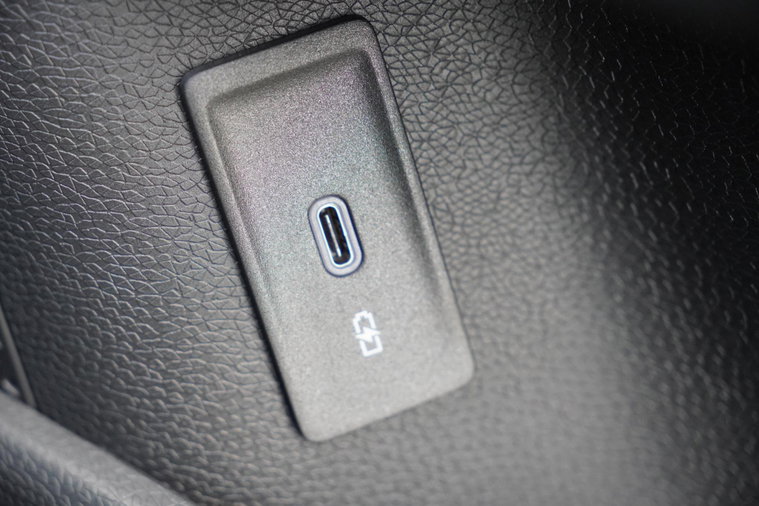 Vehicle Image 23