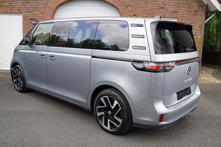 Vehicle Image 30