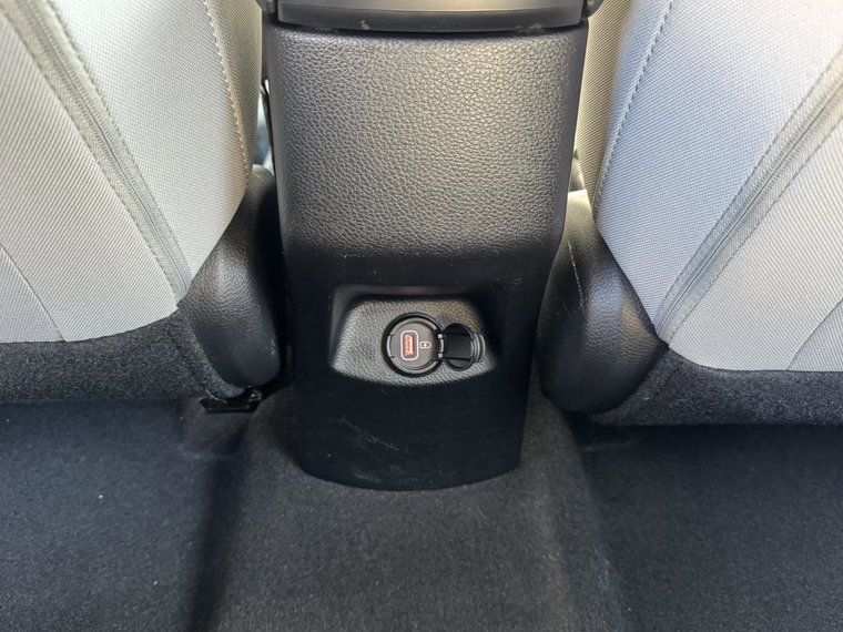 Vehicle Image 24