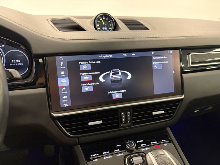 Vehicle Image 31