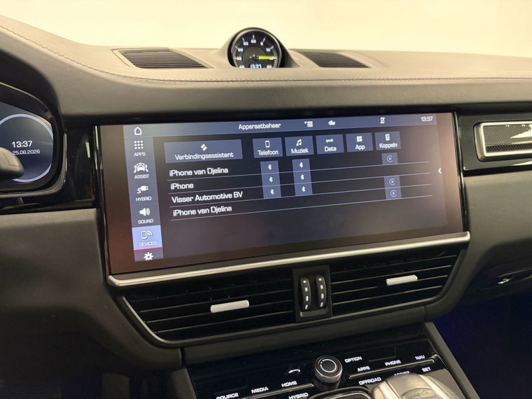 Vehicle Image 38