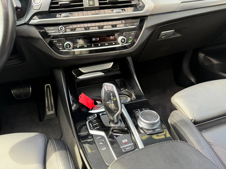 Vehicle Image 40