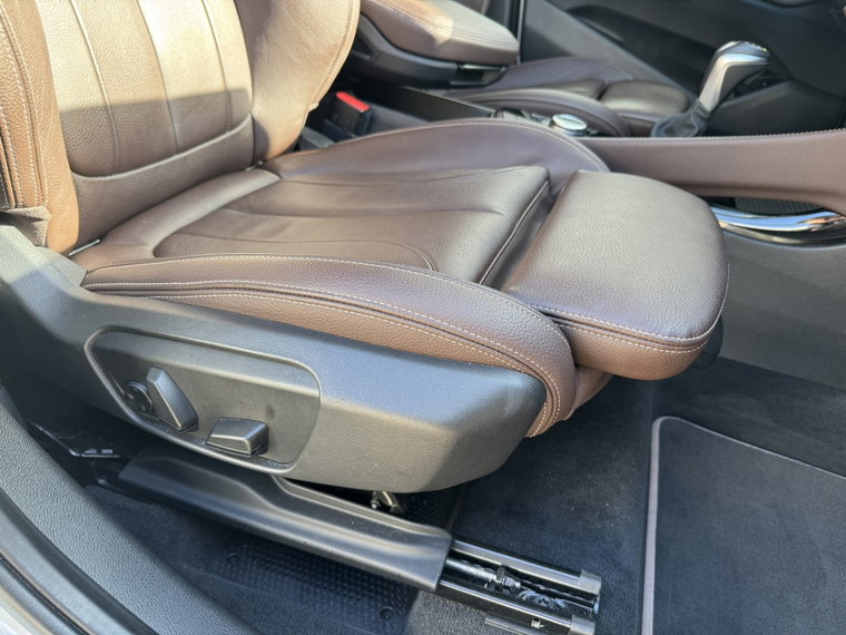 Vehicle Image 39