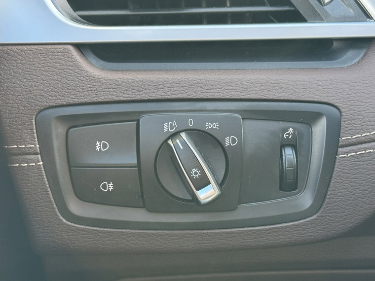 Vehicle Image 42