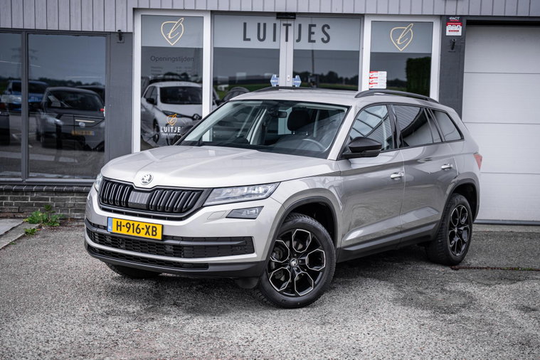 Vehicle Image 16