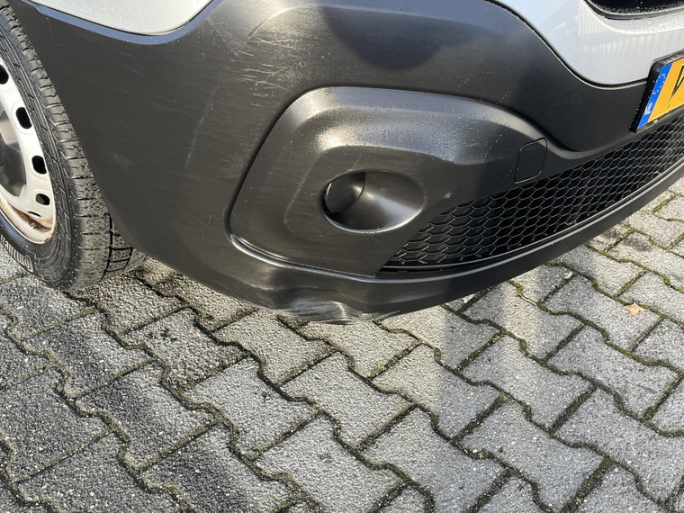 Vehicle Image 32