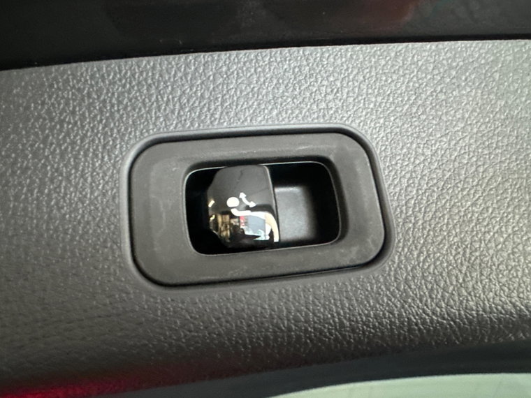 Vehicle Image 45