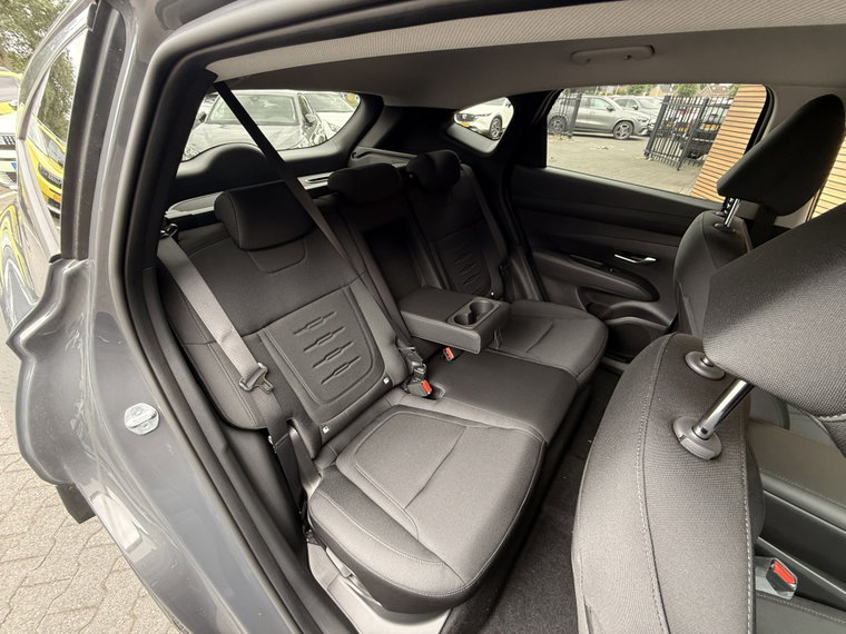 Vehicle Image 41