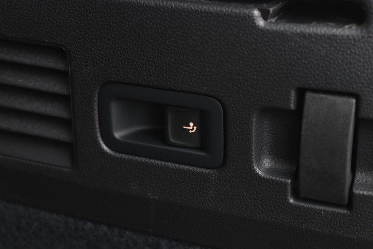 Vehicle Image 39