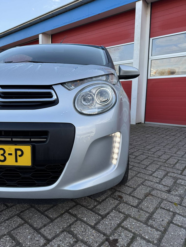 Vehicle Image 23