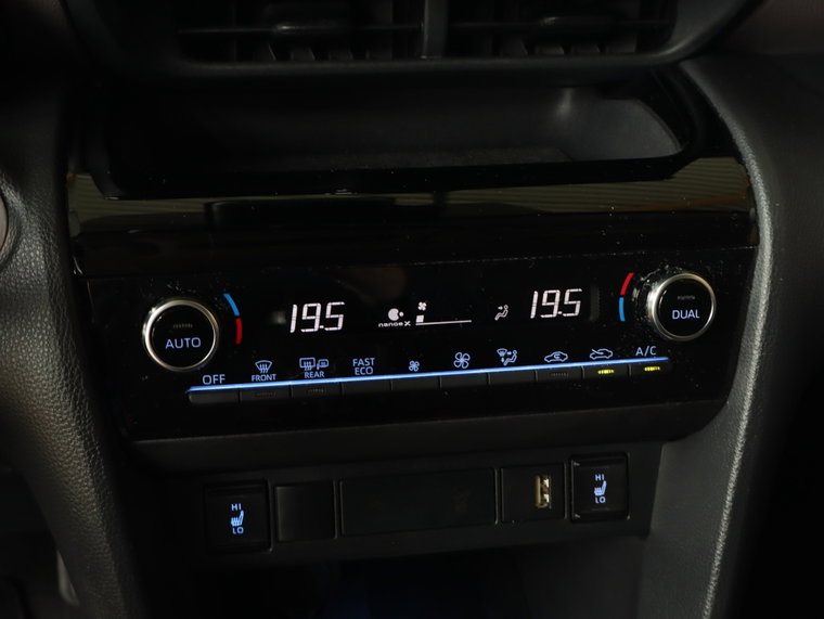 Vehicle Image 27