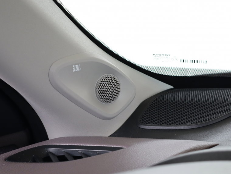 Vehicle Image 36
