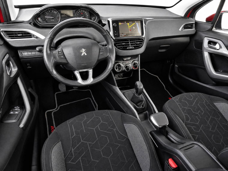 Vehicle Image 12