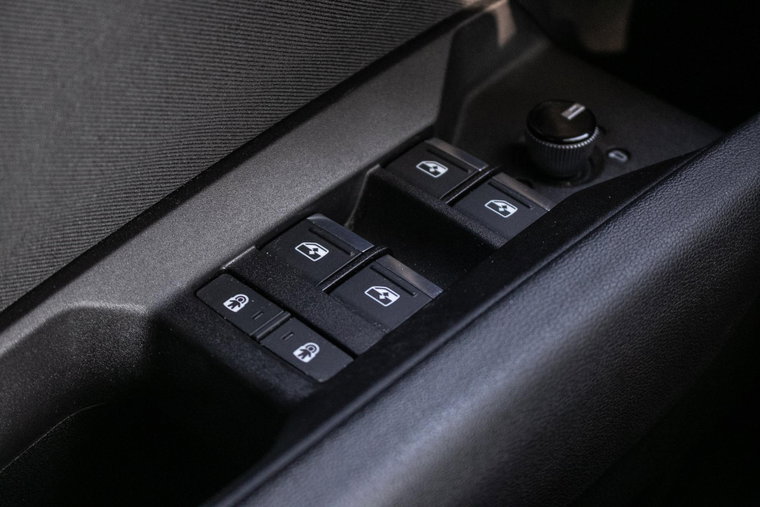 Vehicle Image 40