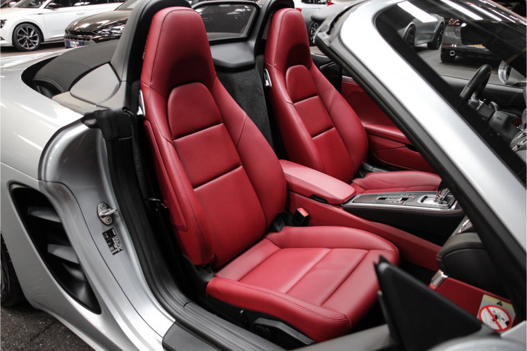 Vehicle Image 11
