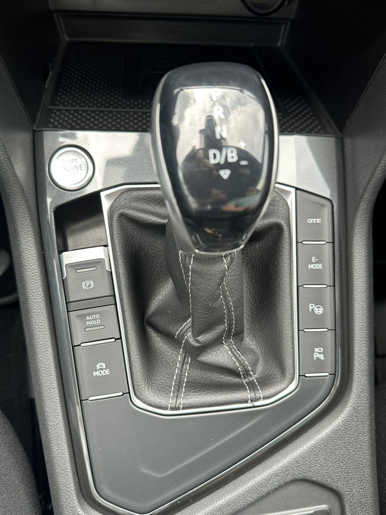 Vehicle Image 28