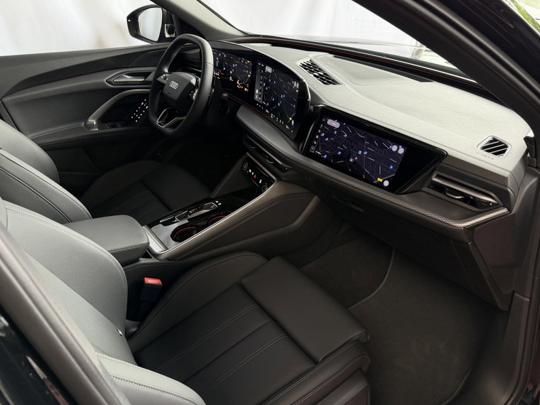 Vehicle Image 37