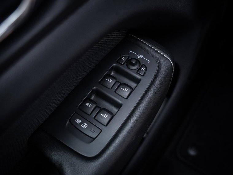 Vehicle Image 37
