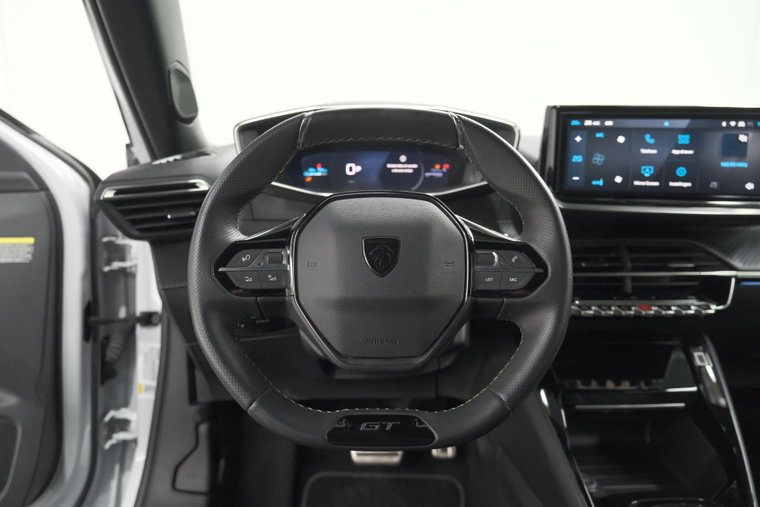 Vehicle Image 35