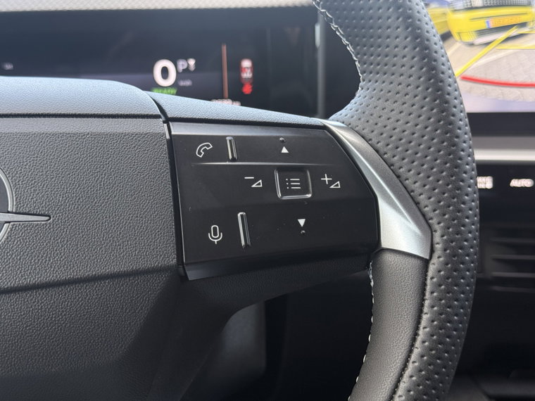 Vehicle Image 29