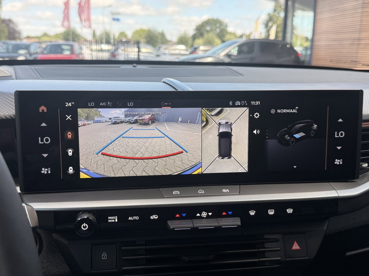Vehicle Image 39
