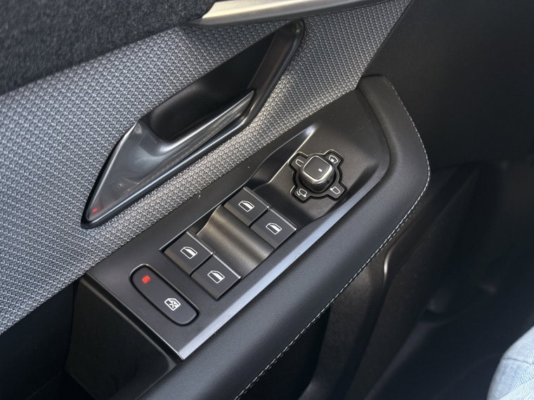 Vehicle Image 47