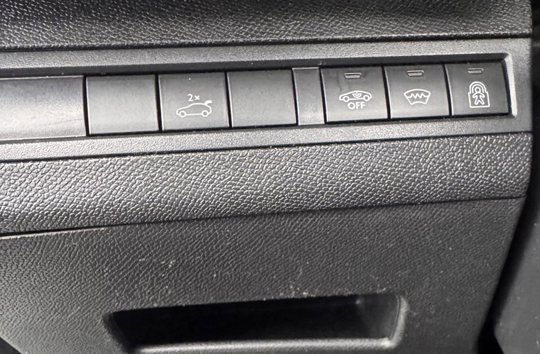 Vehicle Image 34