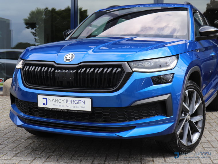 Vehicle Image 6