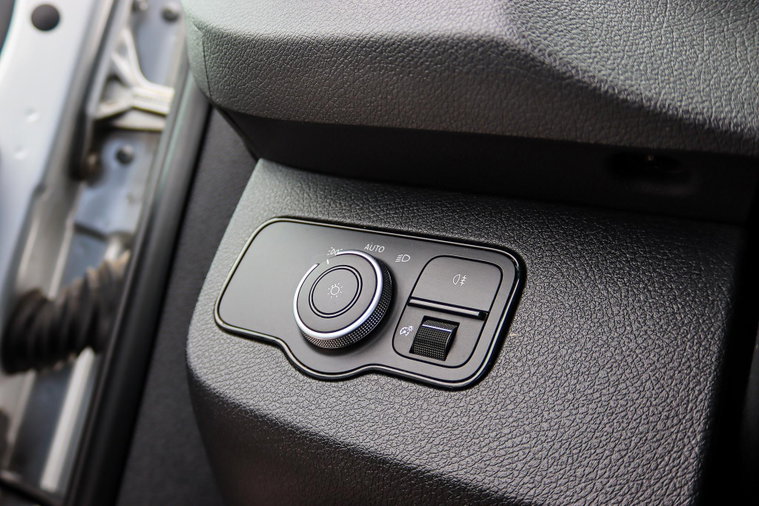 Vehicle Image 23