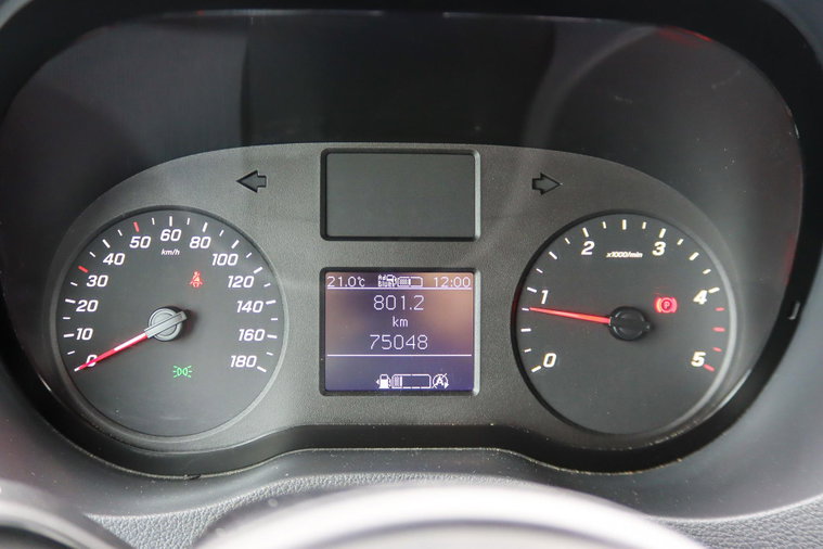 Vehicle Image 25