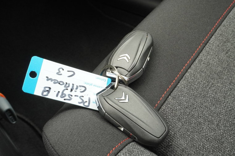 Vehicle Image 14