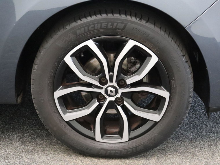 Vehicle Image 38