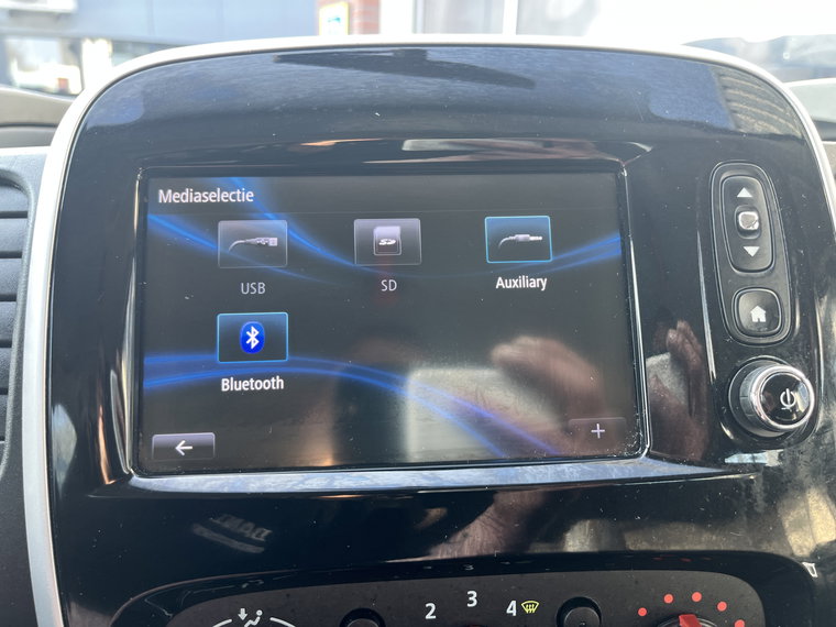 Vehicle Image 40