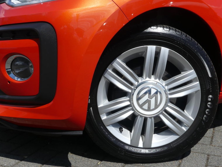 Vehicle Image 30